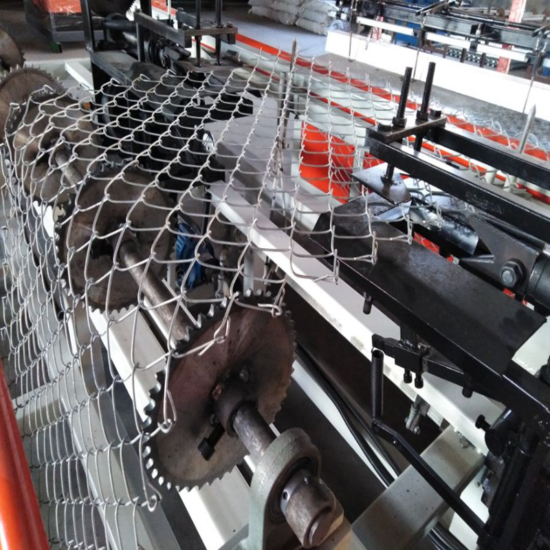 Single Wire Automatic Chain Link Fence Machine