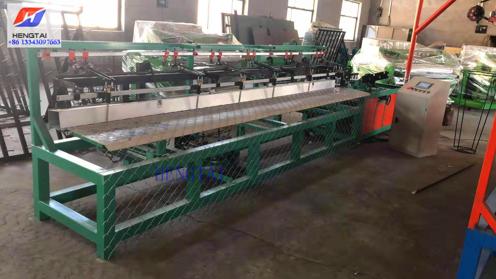 Semi Automatic Chain Link Fencing Machine (3)